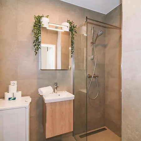 Stylish In The Heart Of Apartment