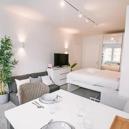 Stylish In The Heart Of Apartment